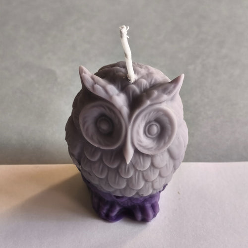 Vela figura búho lila y morado sin aroma 1 ud - MariVelasZen